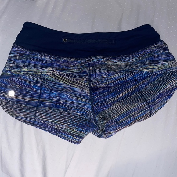 Lululemon Speed Short 2.5” - Picture 2 of 5
